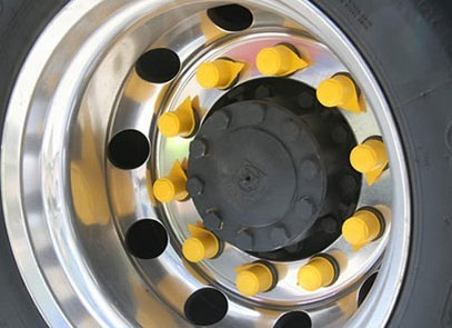 Wheel Nut Indicator on Truck wheel